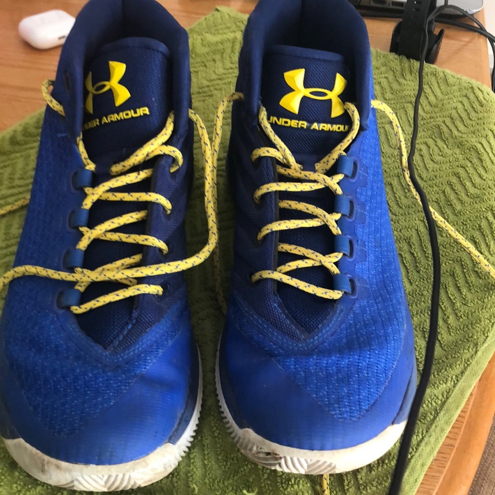 Under Armour size 10
